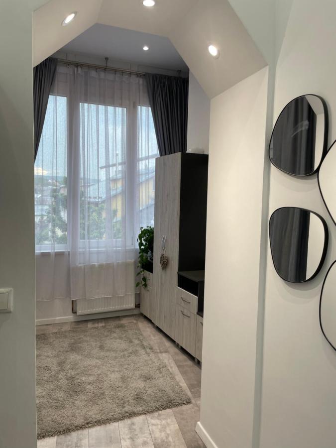 Deyinn Guest House Centrum Turda Eksteriør billede
