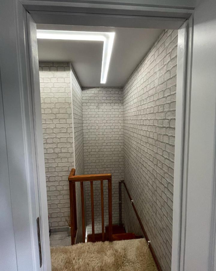 Deyinn Guest House Centrum Turda Eksteriør billede