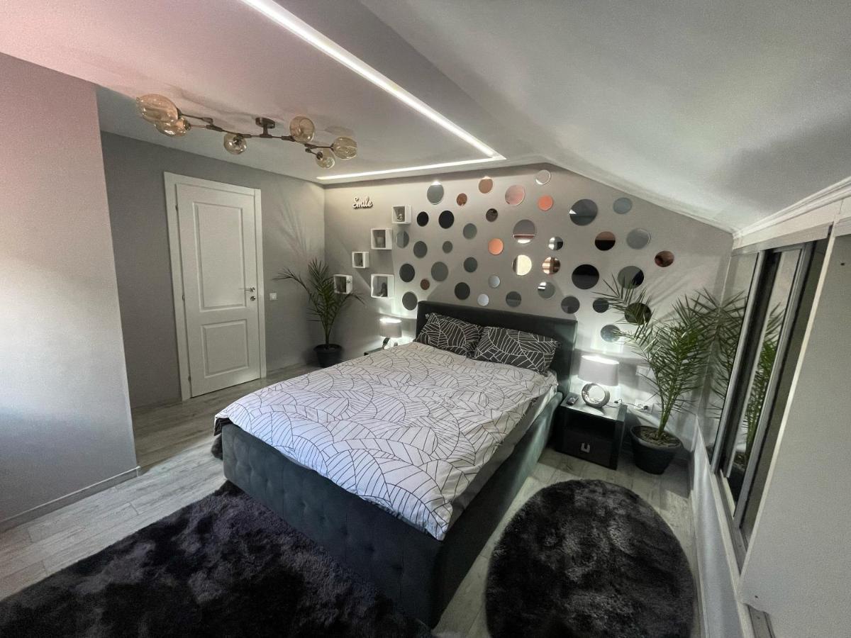 Deyinn Guest House Centrum Turda Eksteriør billede
