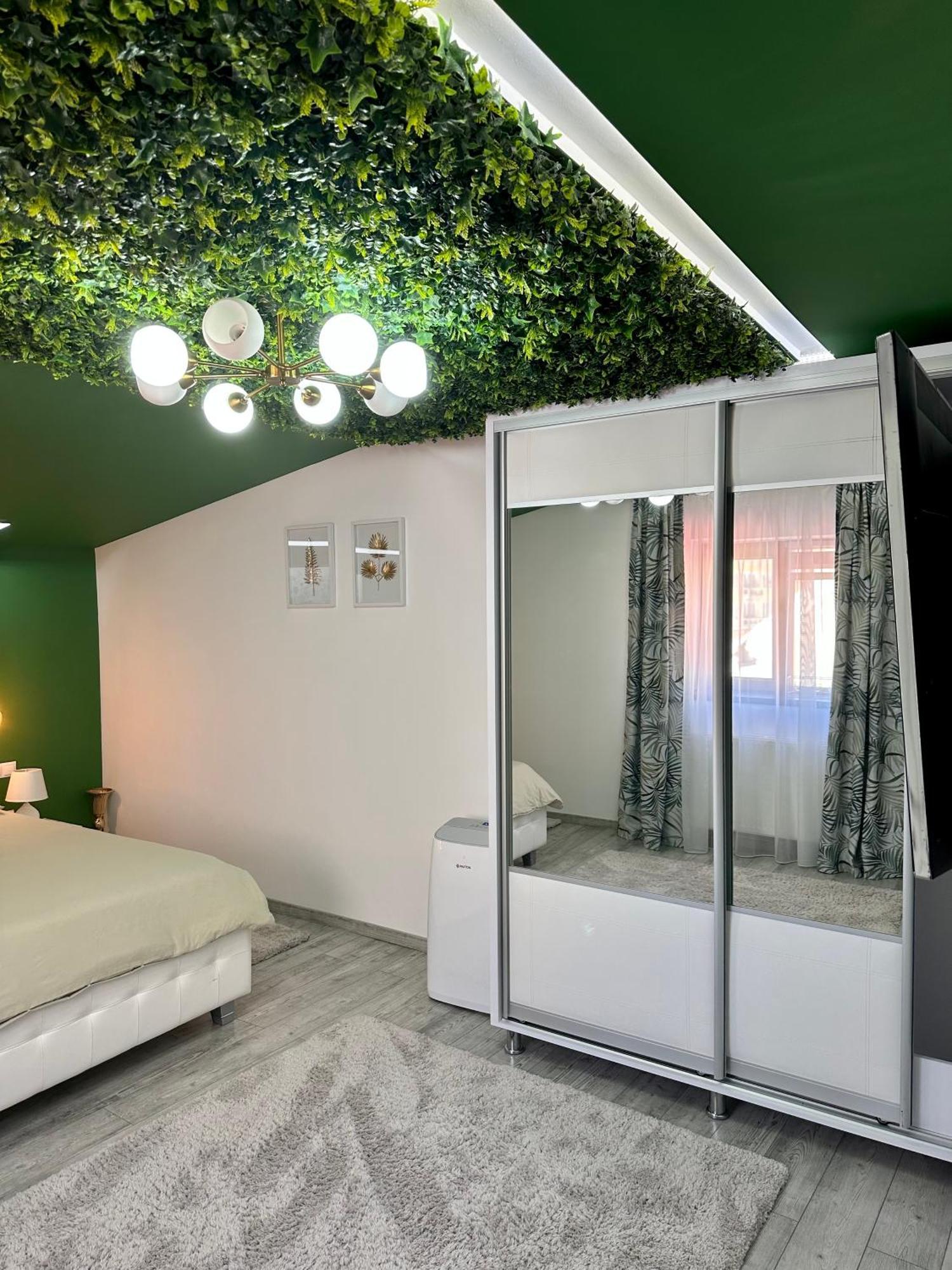 Deyinn Guest House Centrum Turda Eksteriør billede