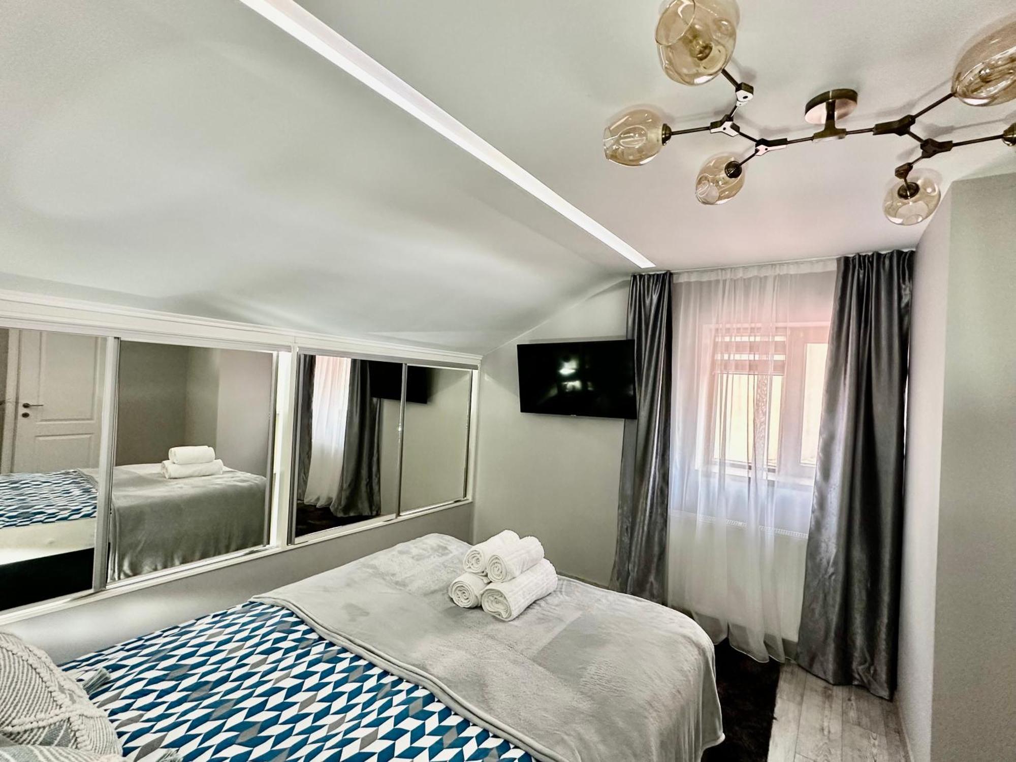 Deyinn Guest House Centrum Turda Eksteriør billede