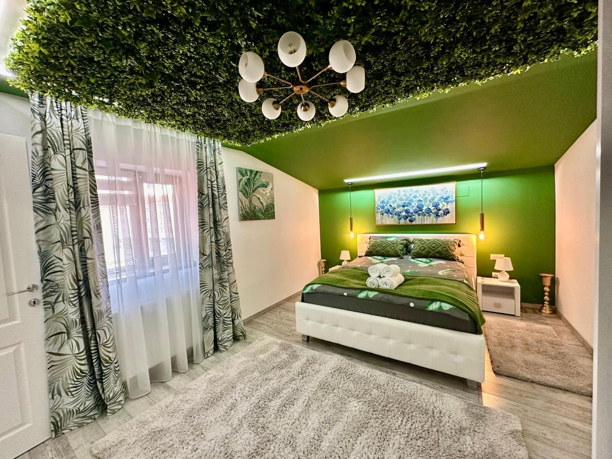 Deyinn Guest House Centrum Turda Eksteriør billede